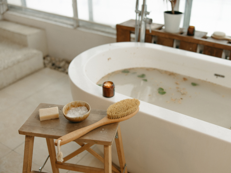 The Ultimate Guide to Choosing the Perfect Bath for Your Space