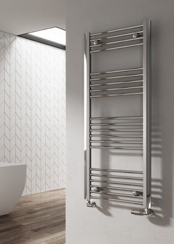Reina Divale Vertical Aluminium Designer Towel Rails in Polished Finish - www.ultrabathroom.com